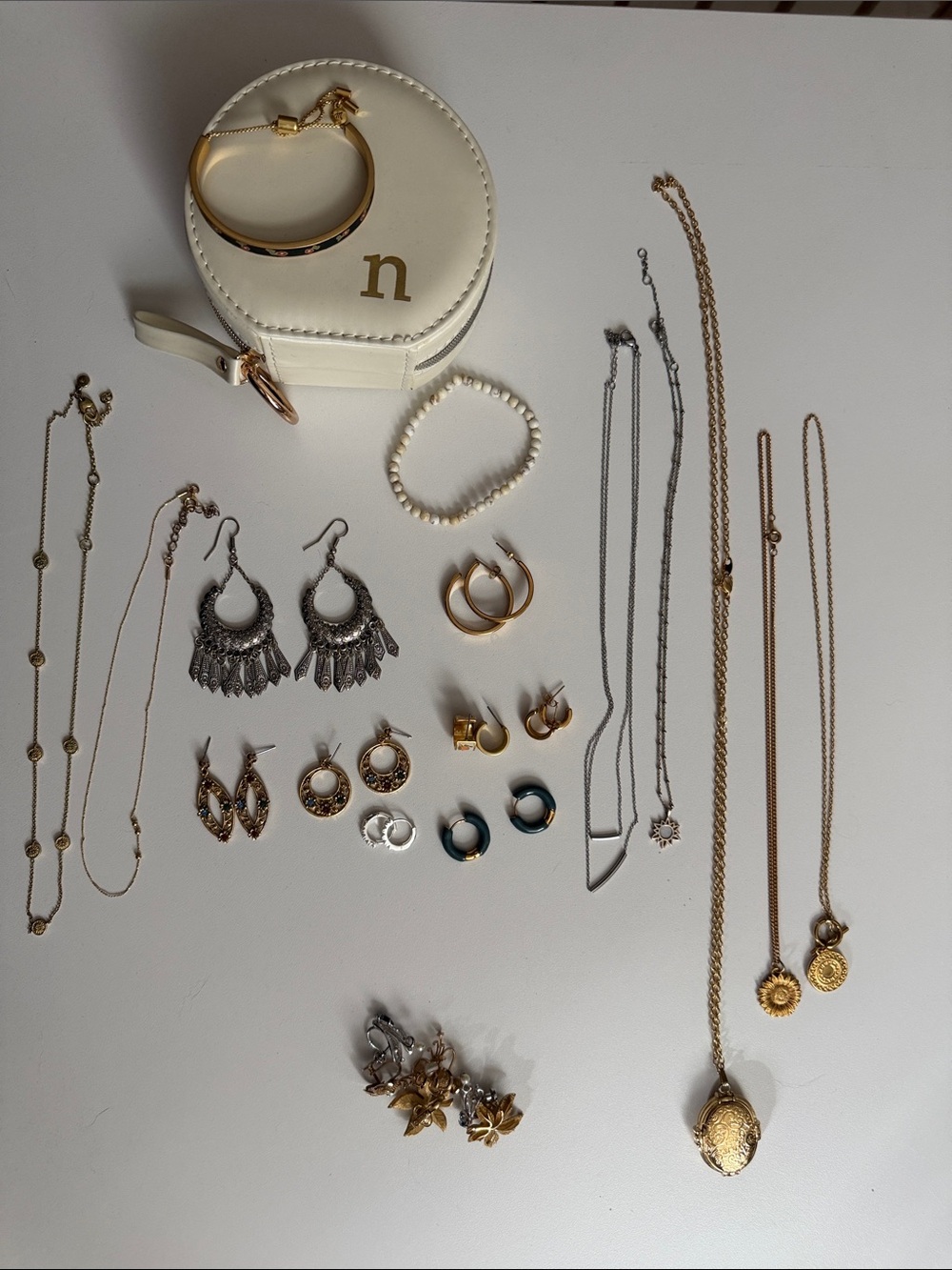 Madewell Gold and Silver Mixed-Metal Women’s Necklace & Jewelry Assortment